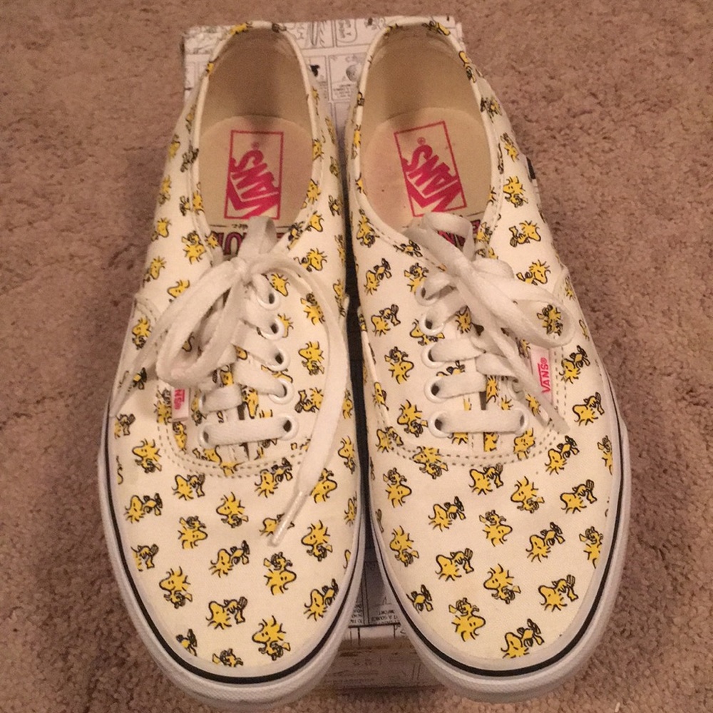 Vans (peanuts) Woodstock vans